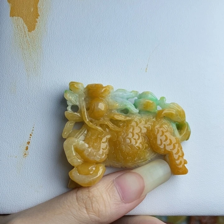 颈饰未镶嵌翡翠麒麟
