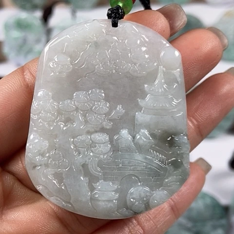 翡翠颈饰未镶嵌山水牌福利