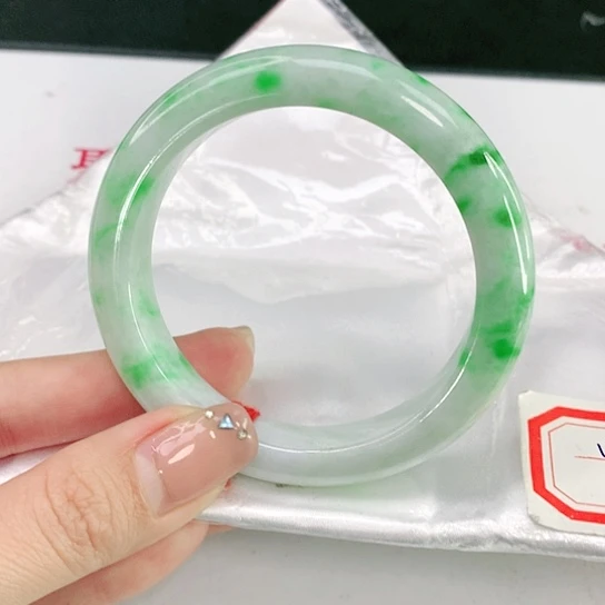 翡翠手镯未镶嵌天然翡翠A货064