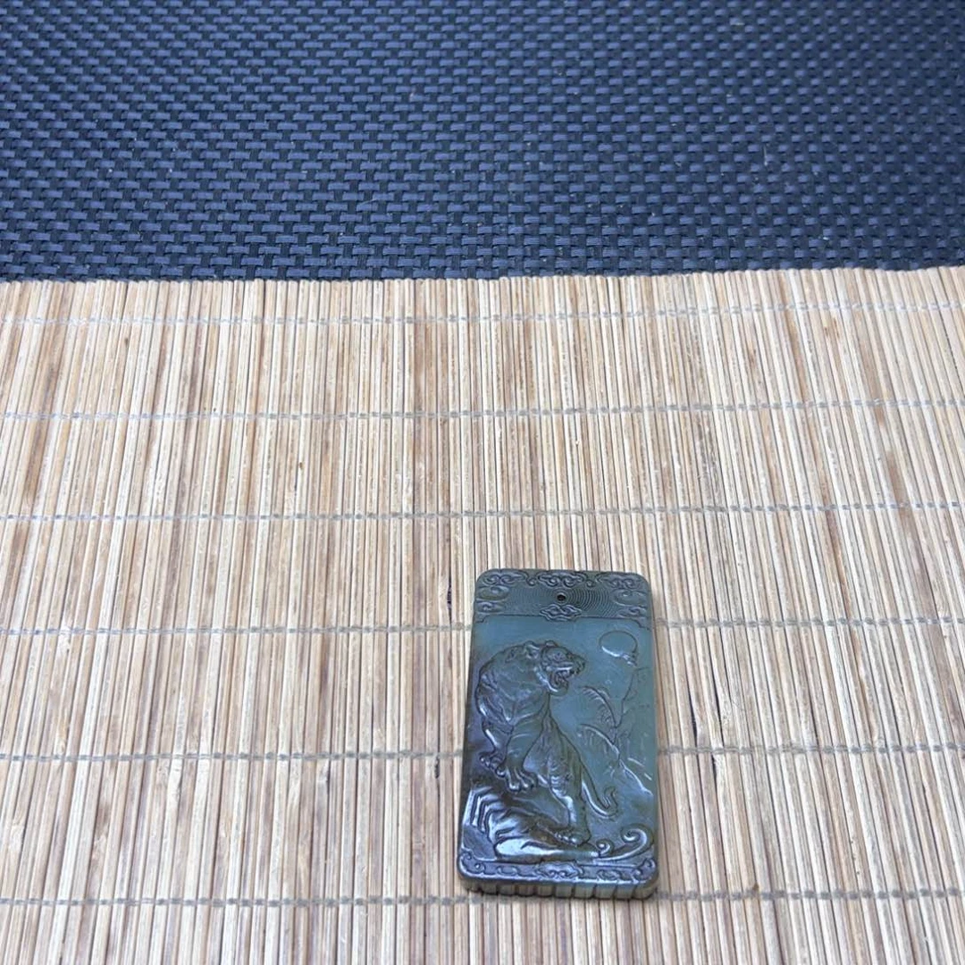 未镶嵌和田玉挂件