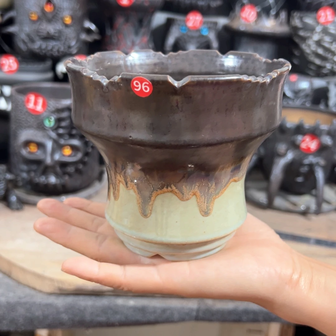 块根盆，口11.7高11