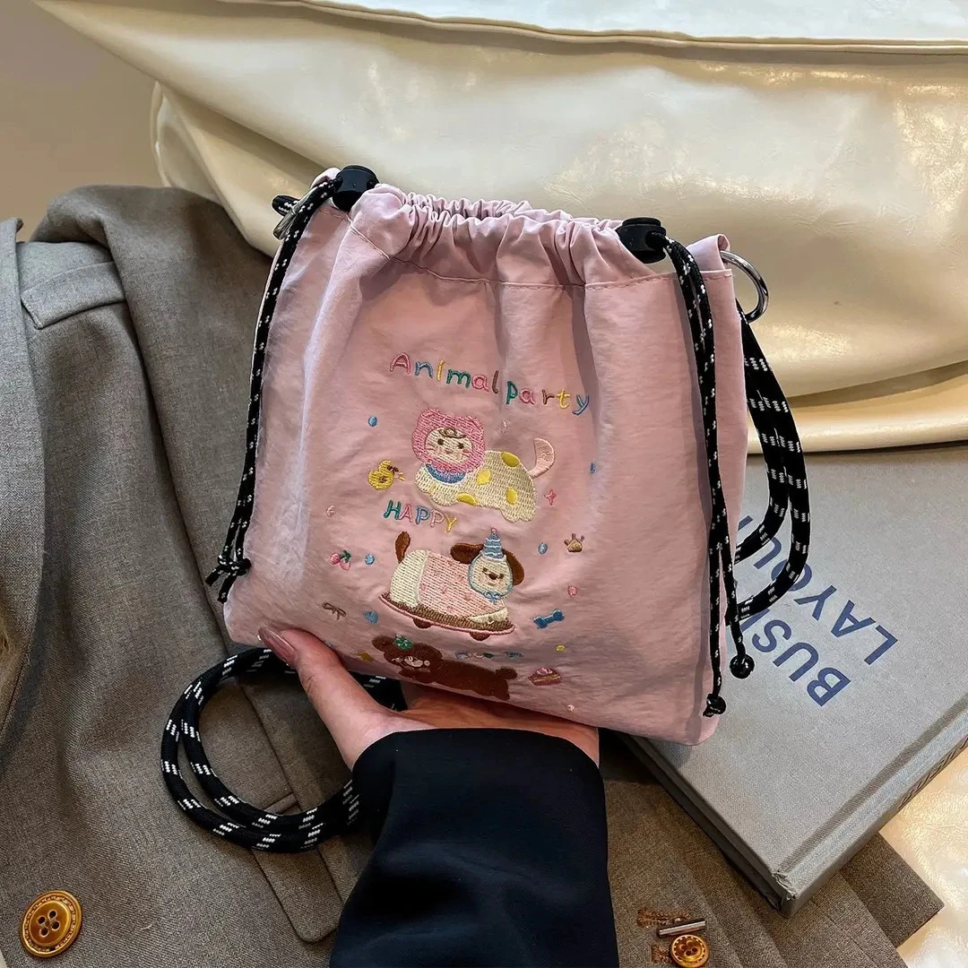 韩版小众设计可爱卡通迷你手机包百搭款式小巧便携通勤斜挎小方包