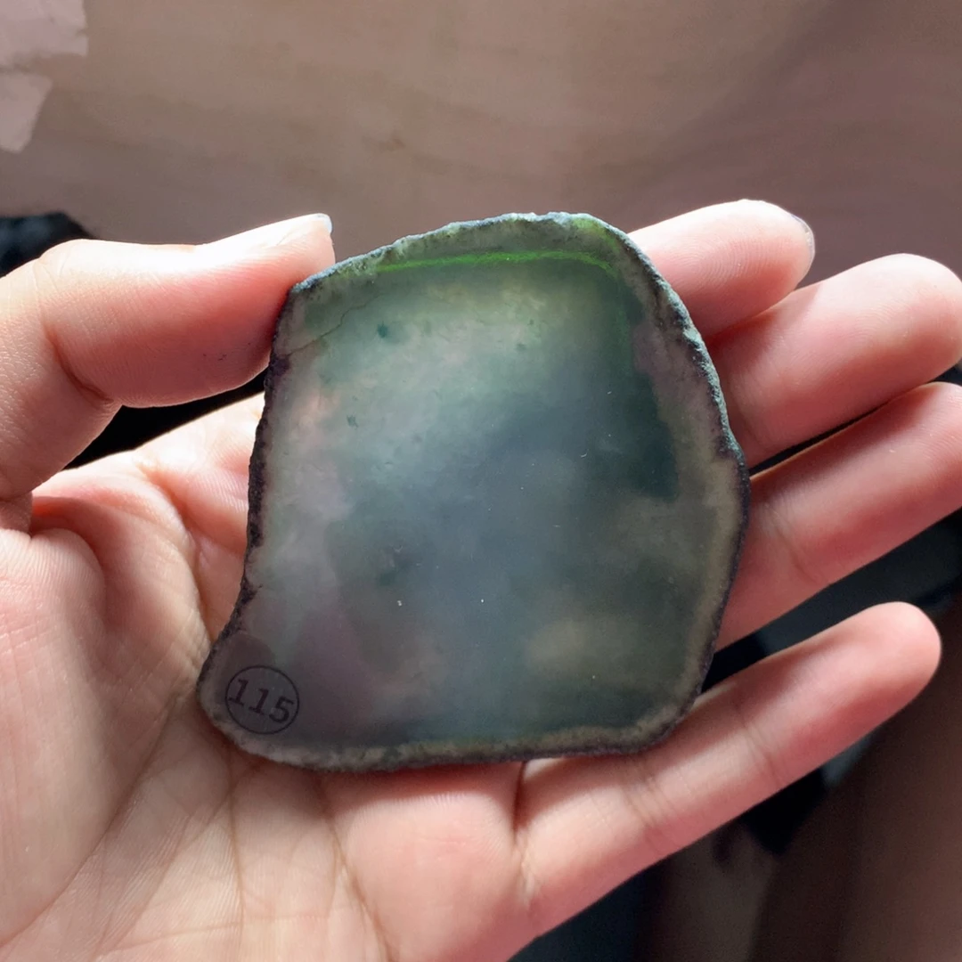 扬***刚定制翡翠未镶嵌翡翠山水