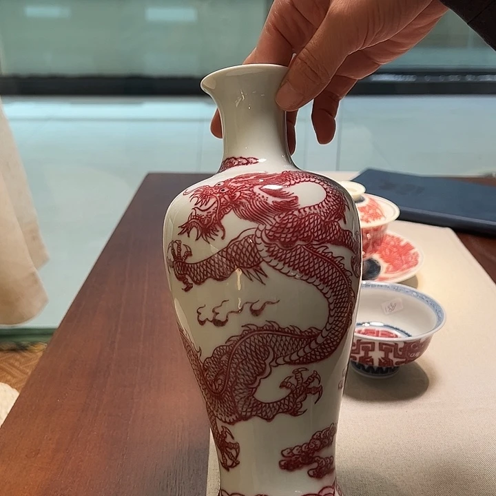 仿古原矿釉里红鱼尾瓶