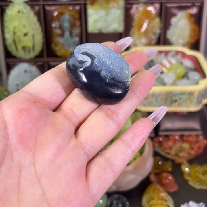 蛇纹石玉合金颈饰