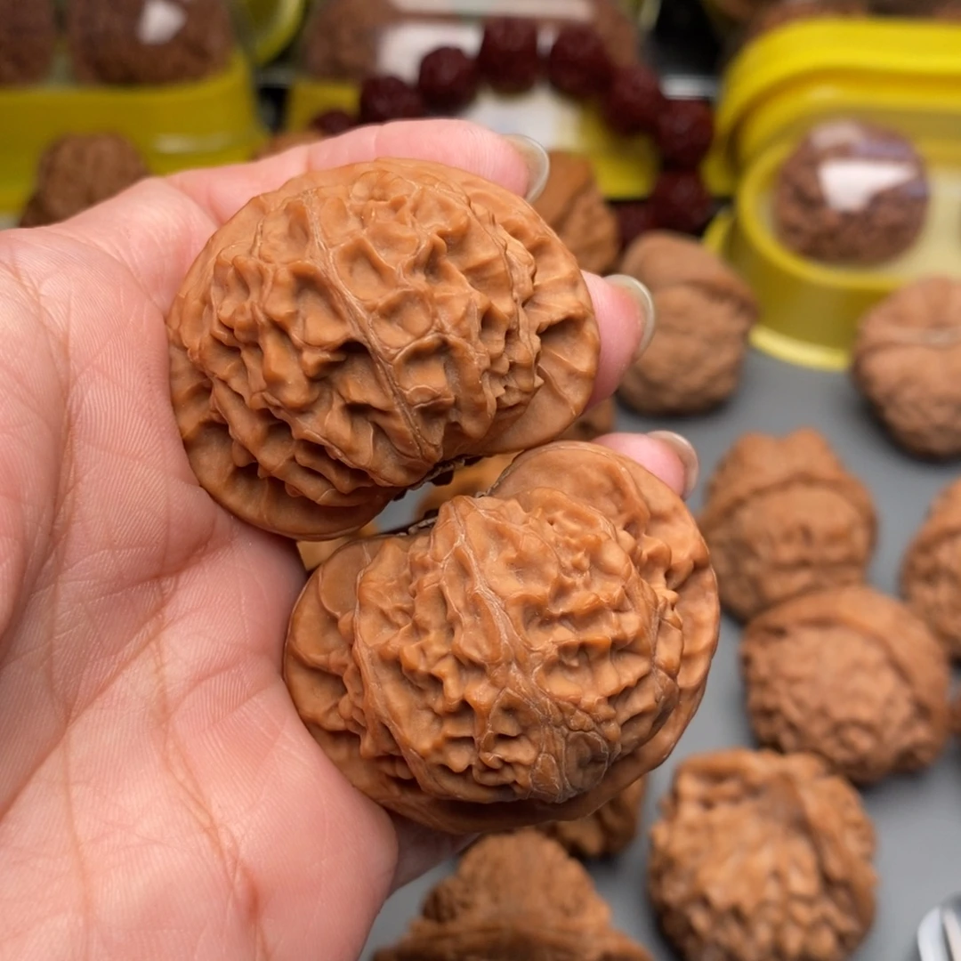 木质类文玩核桃宫灯