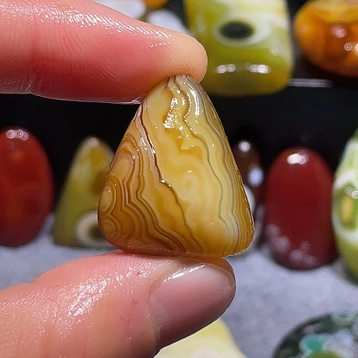 未镶嵌玛瑙/玉髓珠宝奇石