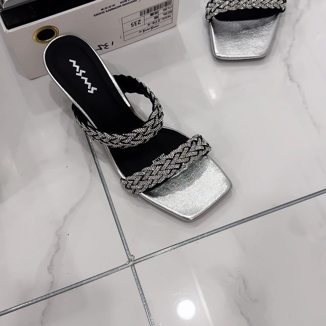 ****️玛莎玛索38银色凉拖不退换