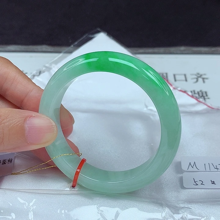 翡翠未镶嵌手镯52圈4767