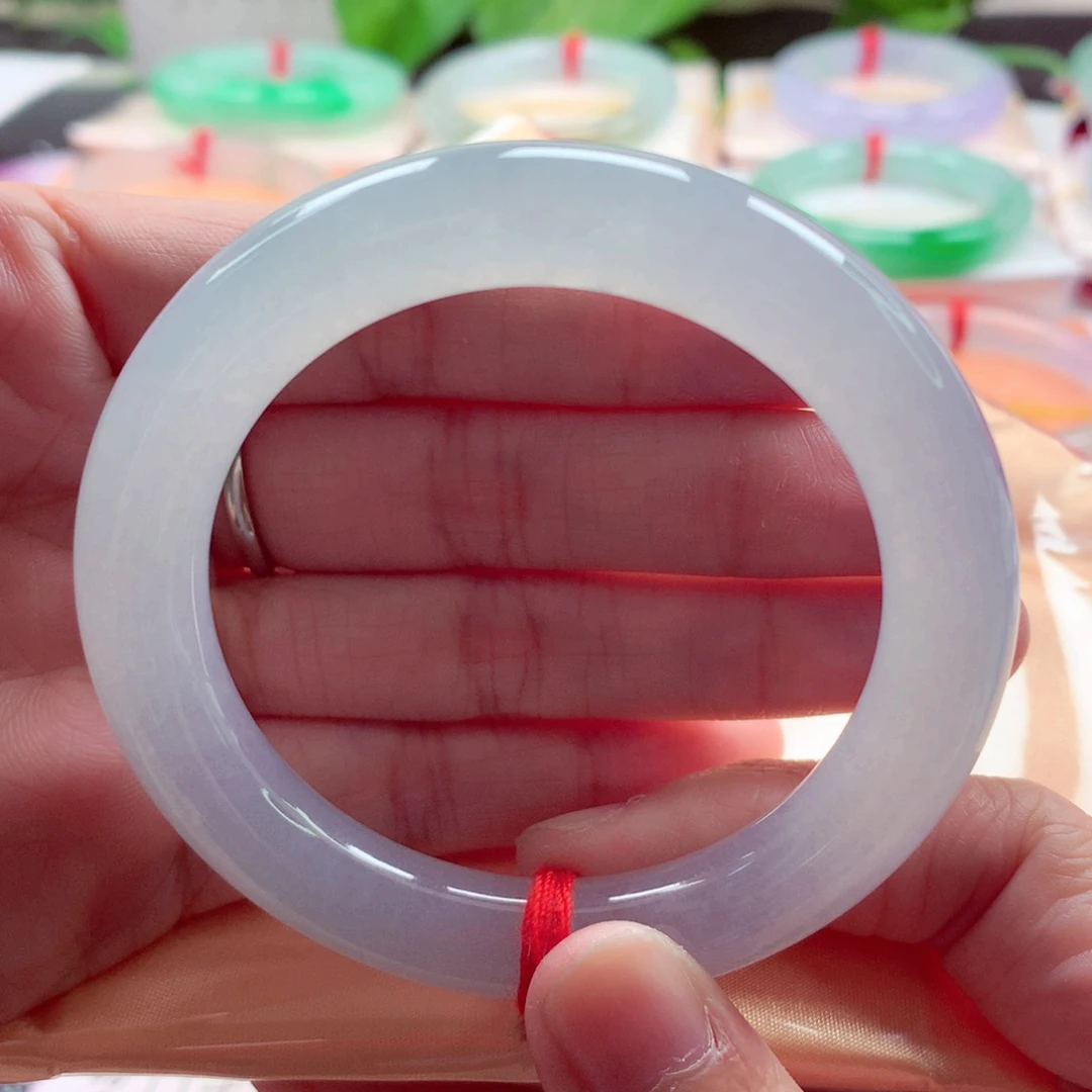 翡翠未镶嵌手镯（圆镯）51.8白月光全条冰胶透福利漏价A