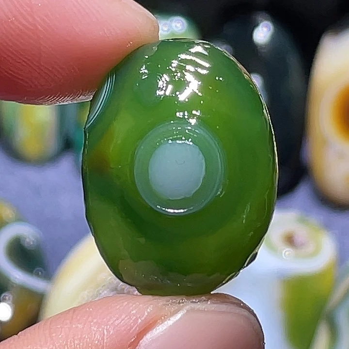 玛瑙/玉髓未镶嵌珠宝奇石