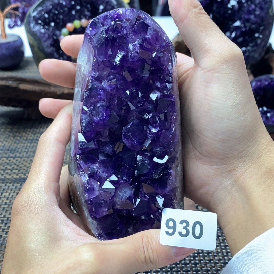 紫晶未镶嵌大型摆件（非配饰）