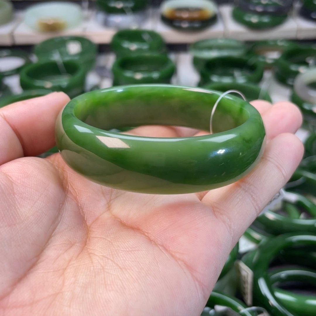 和田玉（碧玉）手镯未镶嵌