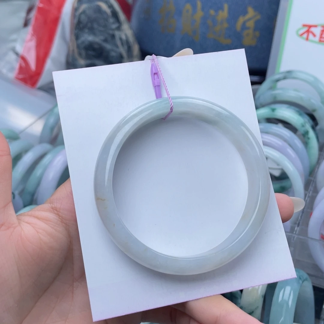 翡翠未镶嵌手镯62圈（宽版）