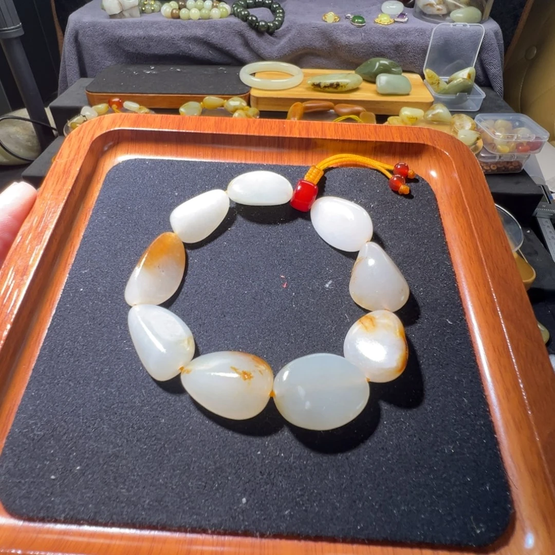 和田玉未镶嵌手串