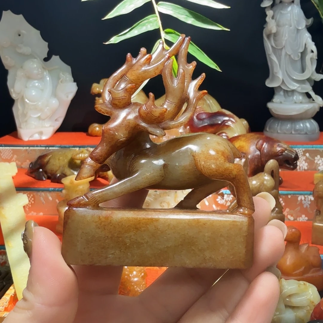 和田玉（糖玉）未镶嵌摆件