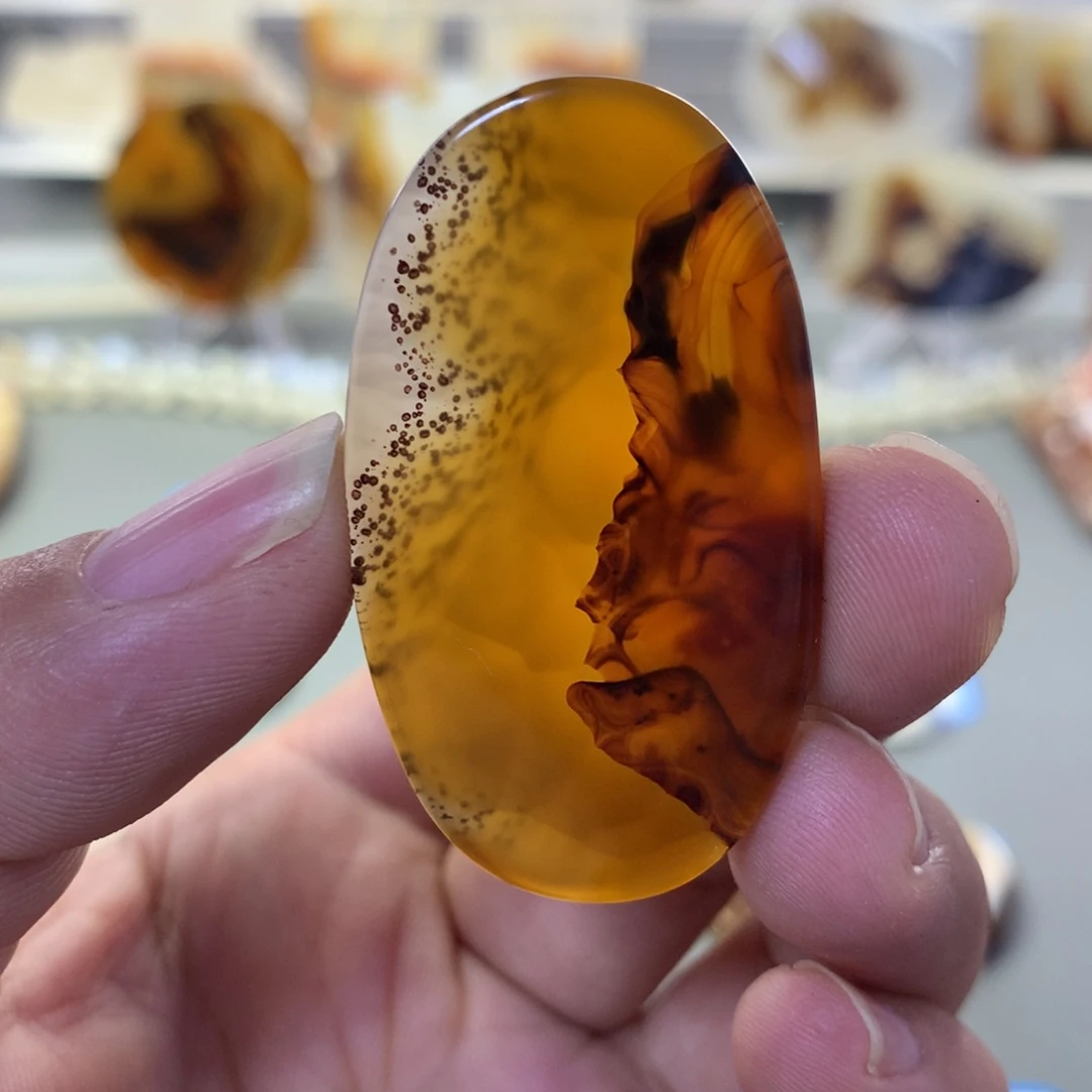 玛瑙/玉髓颈饰未镶嵌