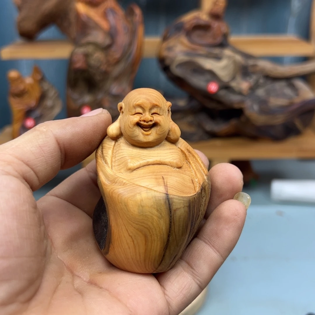 彭***里木崖柏木摆件手把件