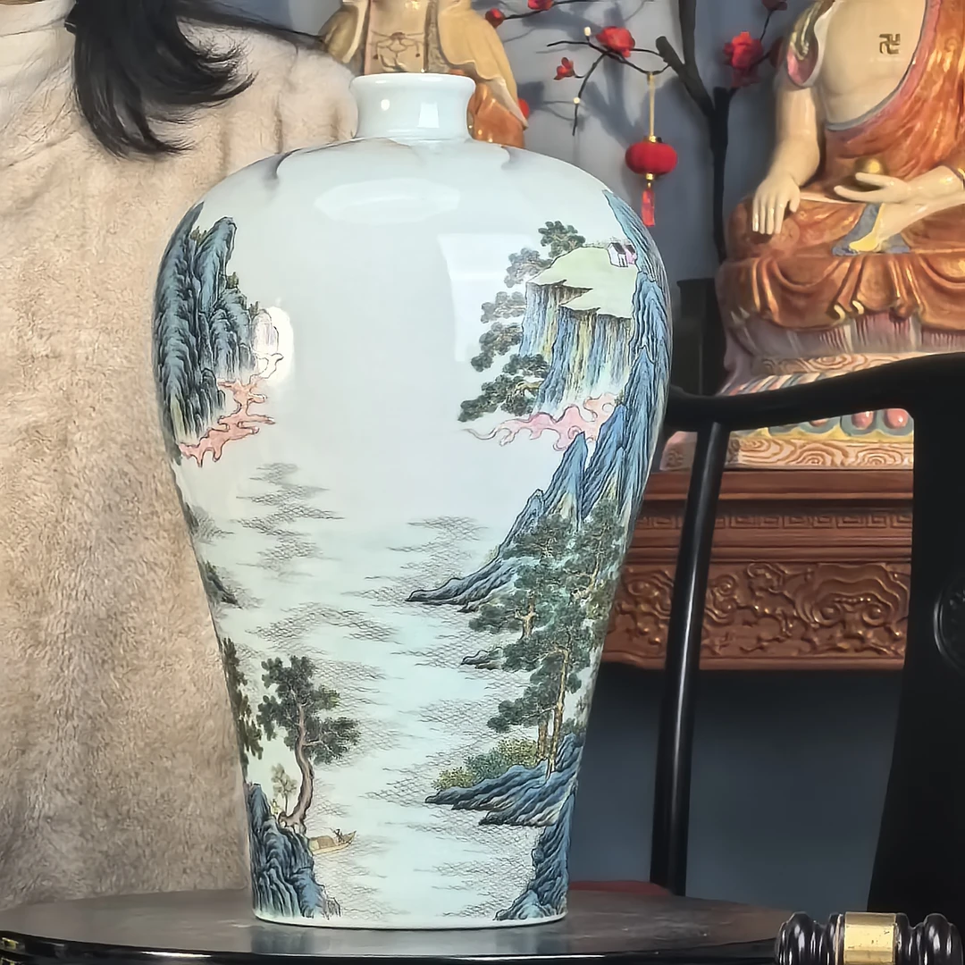 清 粉彩山水石纹梅瓶