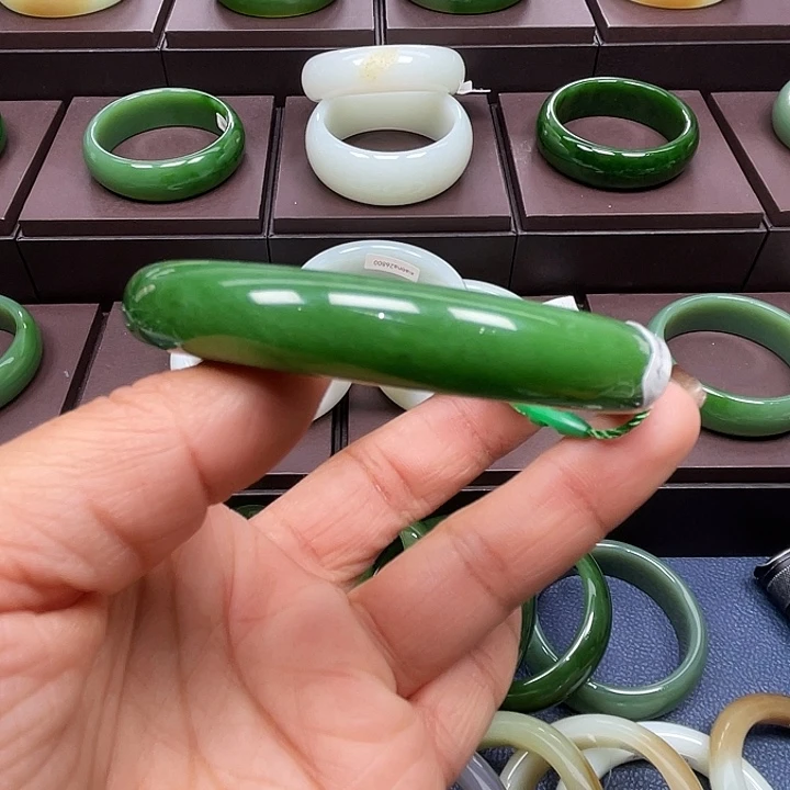 和田玉未镶嵌手镯57.58