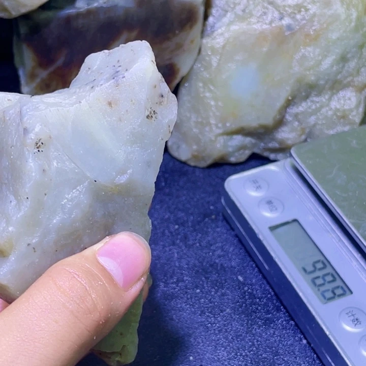未镶嵌和田玉珠宝半成品