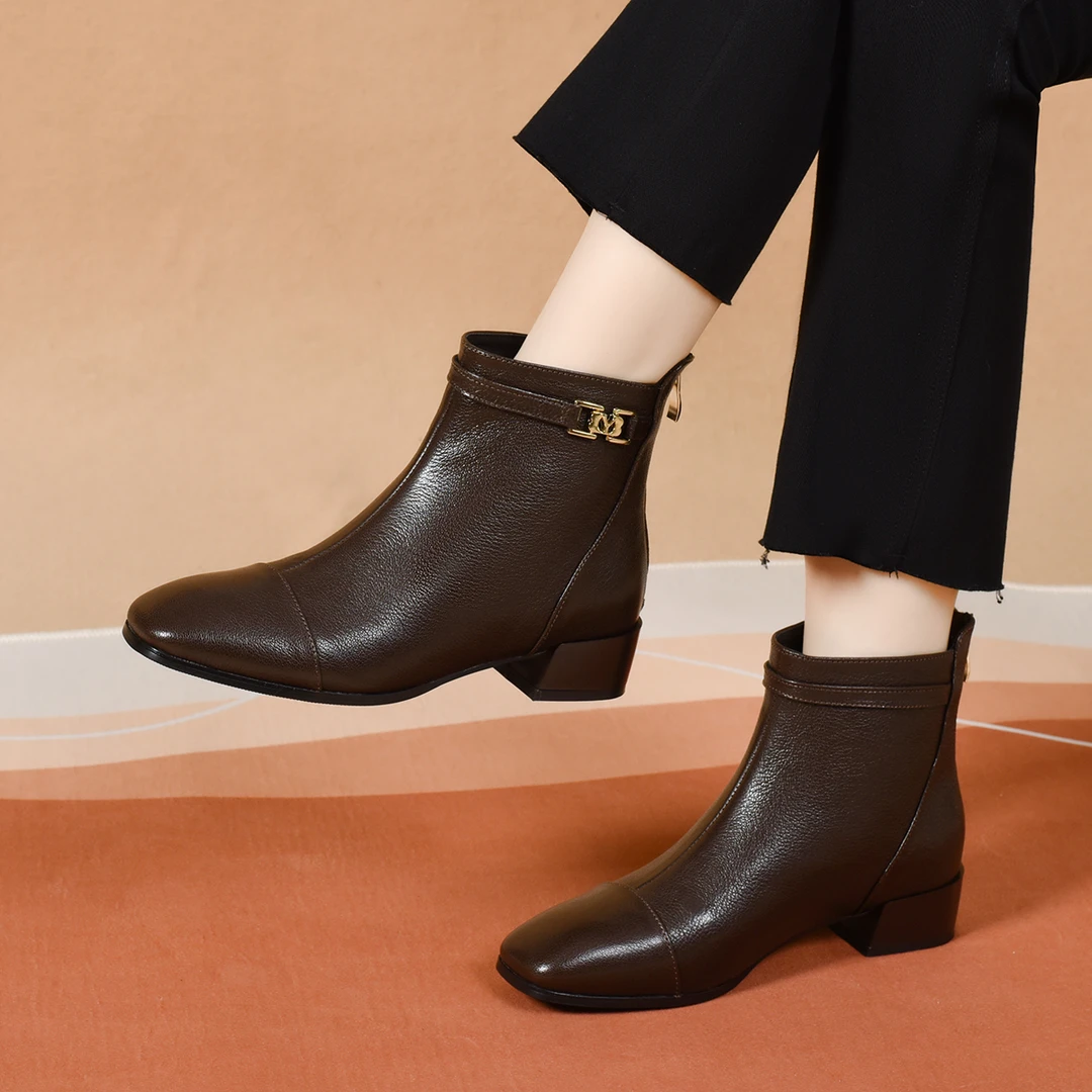 2025新款圆头小短靴女粗跟中跟真皮女鞋秋冬季皮鞋百搭软皮马丁靴