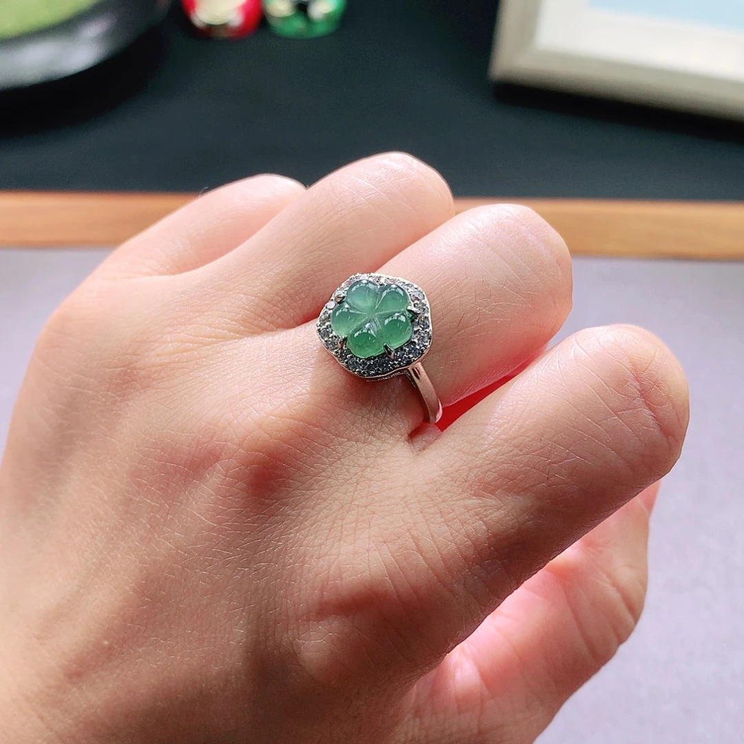 翡翠手镯未镶嵌天然翡翠手镯