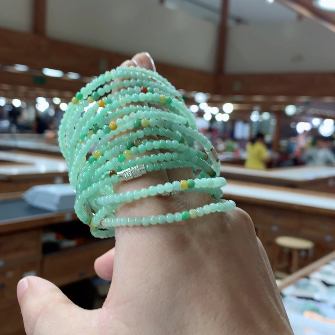 未镶嵌手链翡翠多样性发一