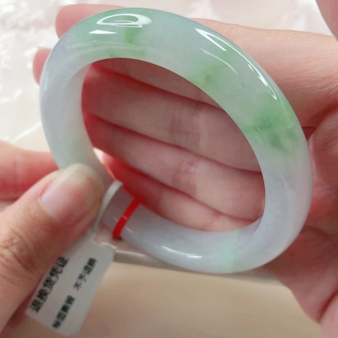 翡翠未镶嵌手镯53.6圈x263