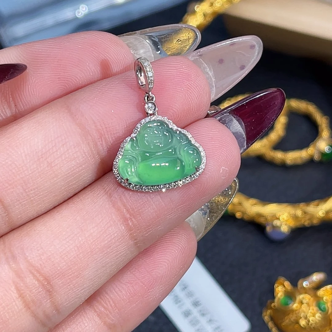 翡翠18K金镶嵌颈饰佛公