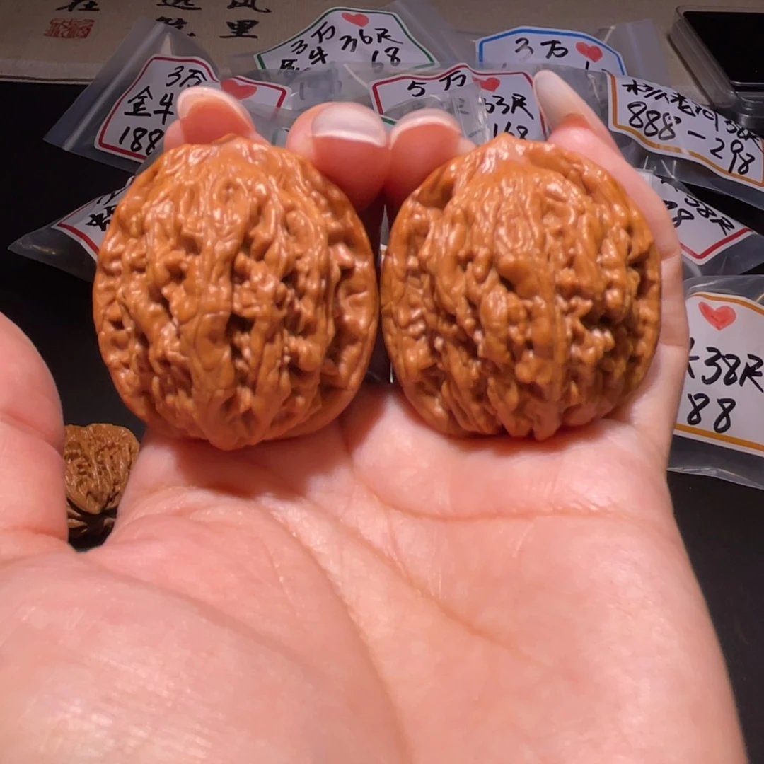 把件文玩核桃36左右虎头