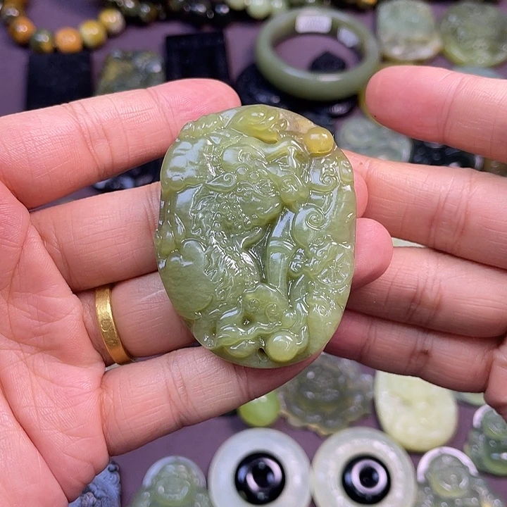 蛇纹石玉未镶嵌手链