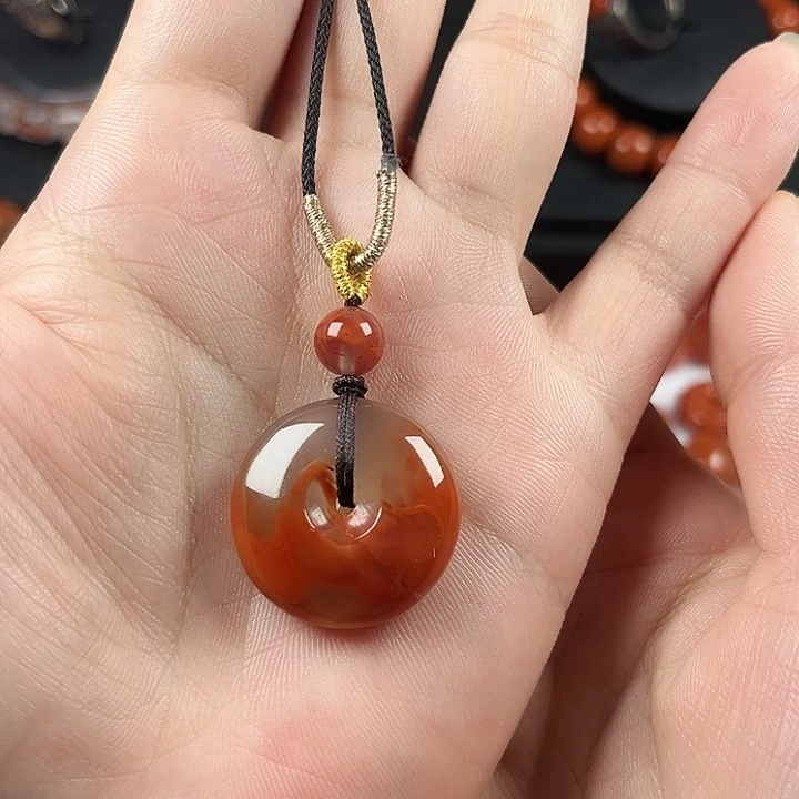 南红玛瑙未镶嵌珠宝奇石平安扣