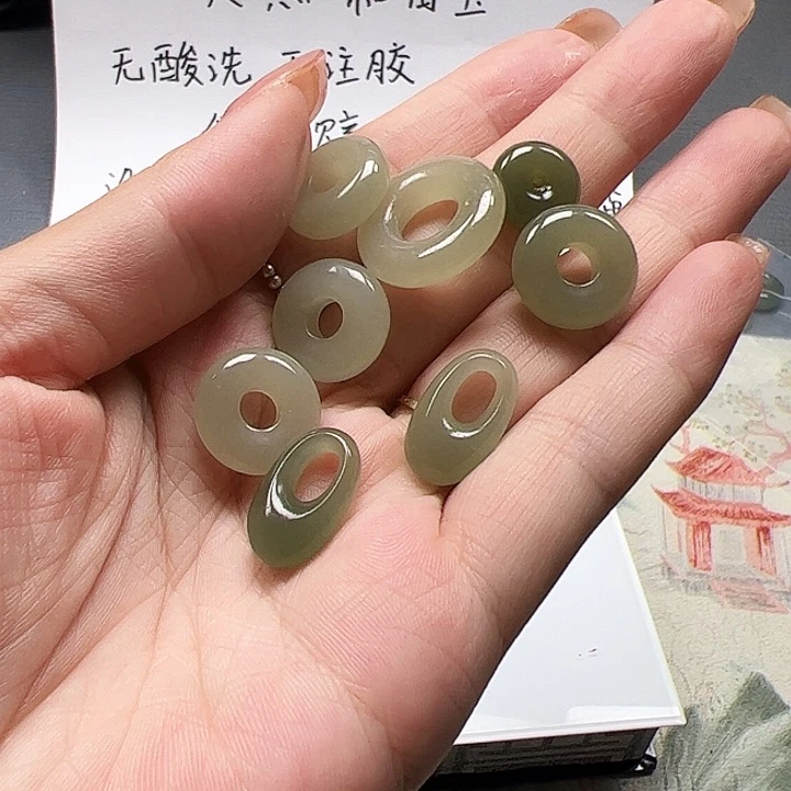 和田玉未镶嵌颈饰2