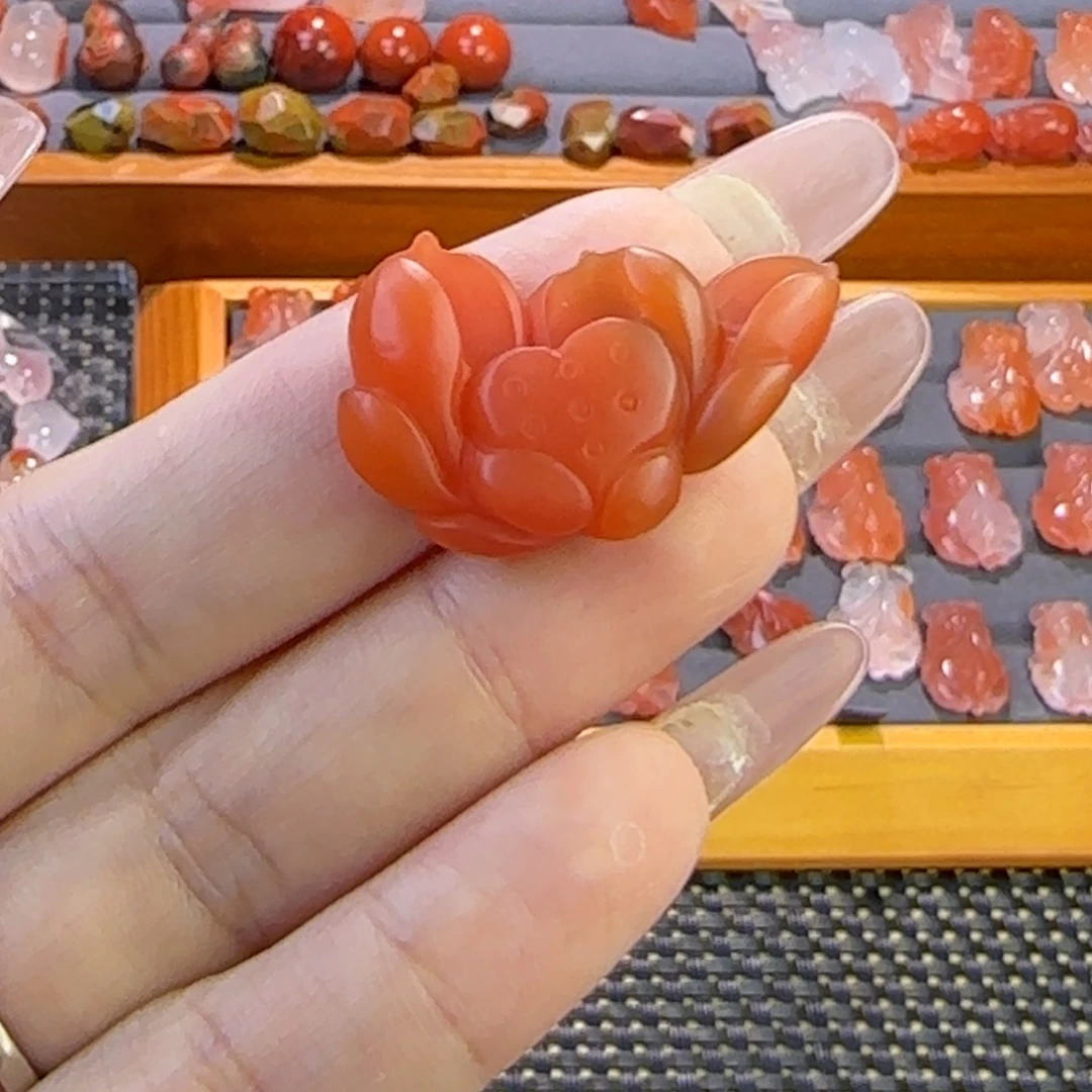 南红玛瑙未镶嵌珠宝半成品