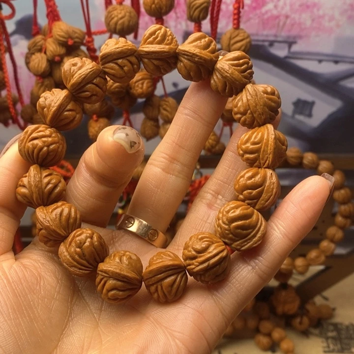 吊坠桃核龙纹桃枭