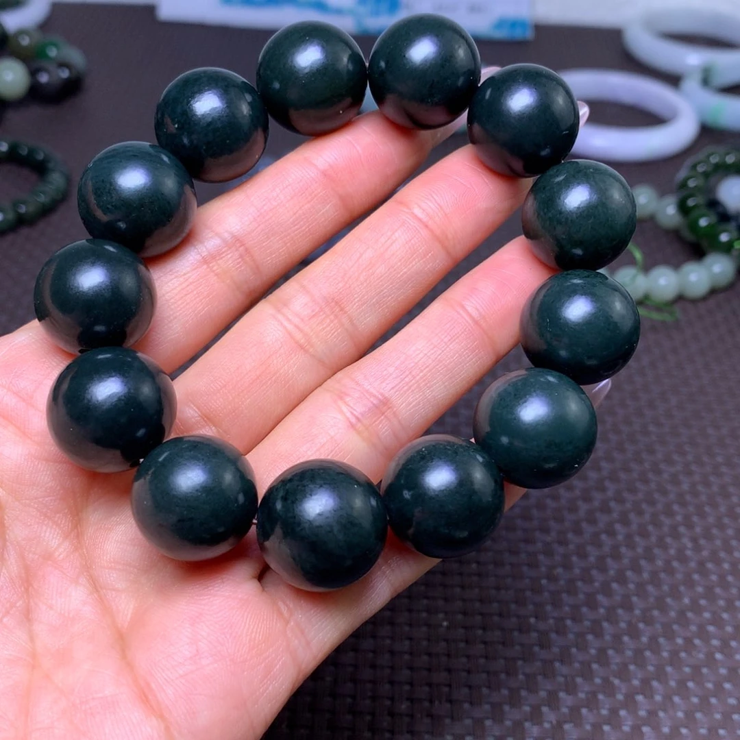 未镶嵌手串和田玉卡18