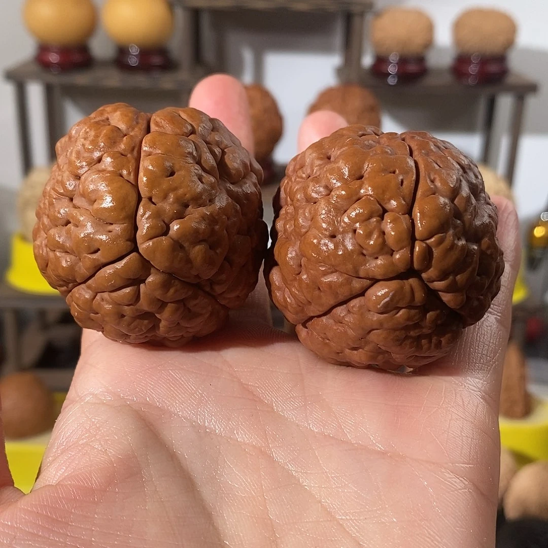 吊坠文玩核桃三瓣脑纹金刚练手微色465859