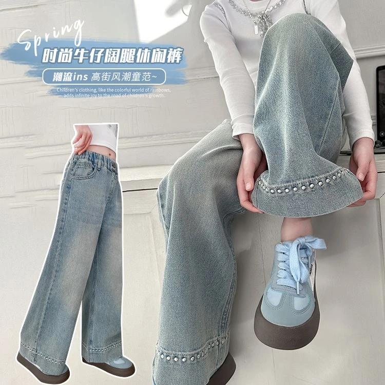 S022601（春款上新）脚口刺绣圆点牛仔裤