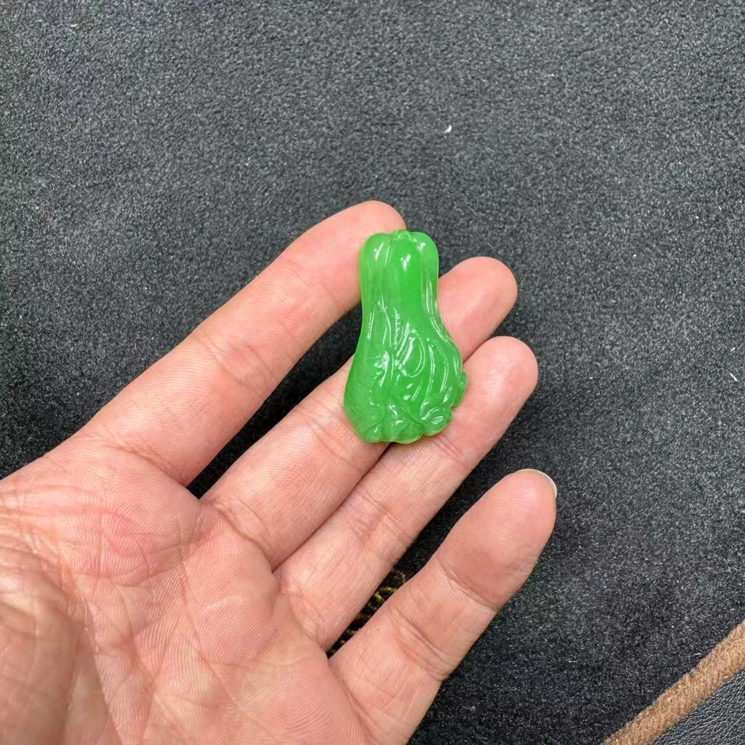 天然非洲翠阳绿白菜吊坠 —多样性发