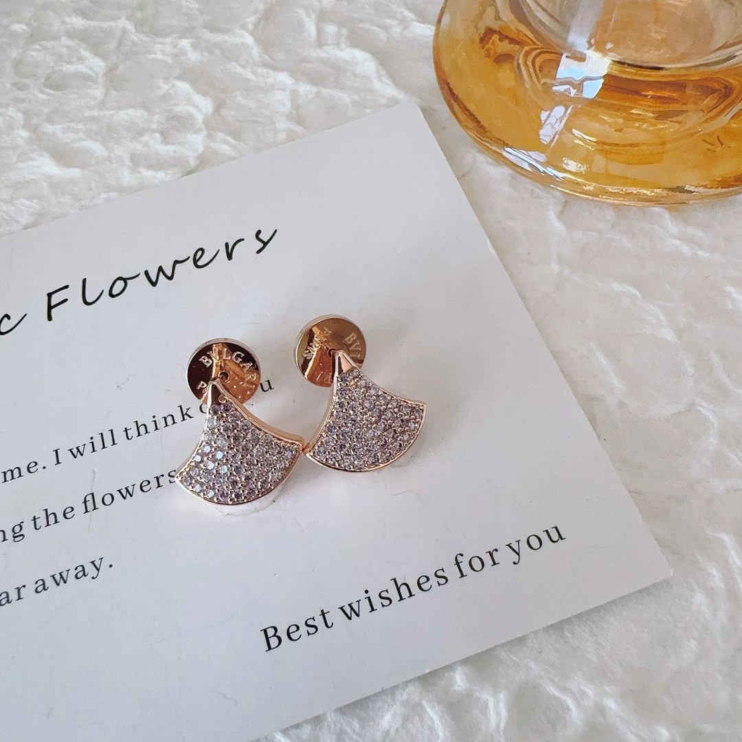 铜合金耳饰 4076 紫色锆石小裙子耳钉