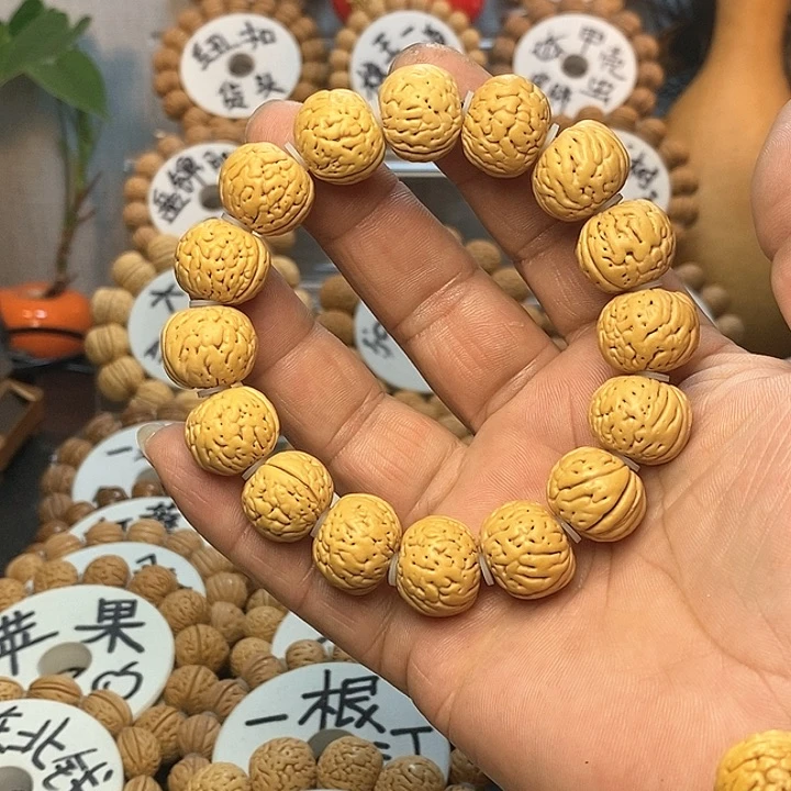 【闪购商品】岁***好桃核手串盘锦红魔肌肉