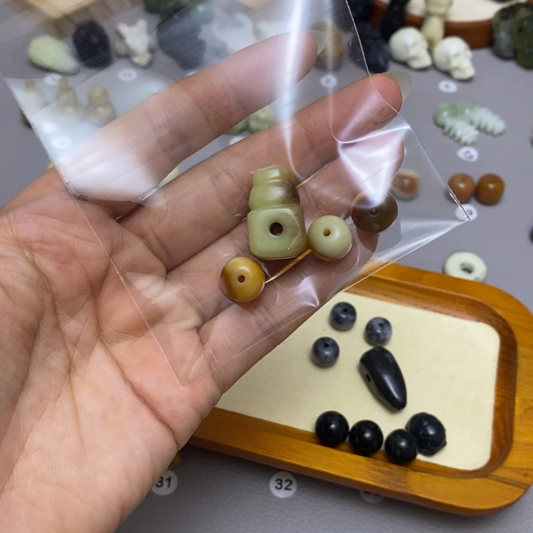 蛇纹石玉配饰合金晨*吖