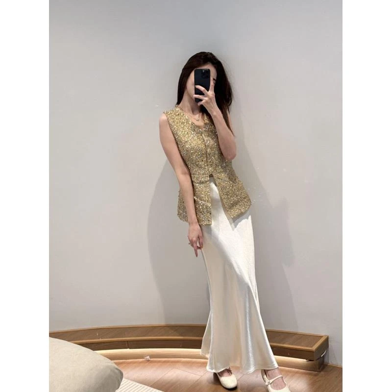 ZX推荐【缪斯女神】2025春季新款半身裙小众设计师缎面裙