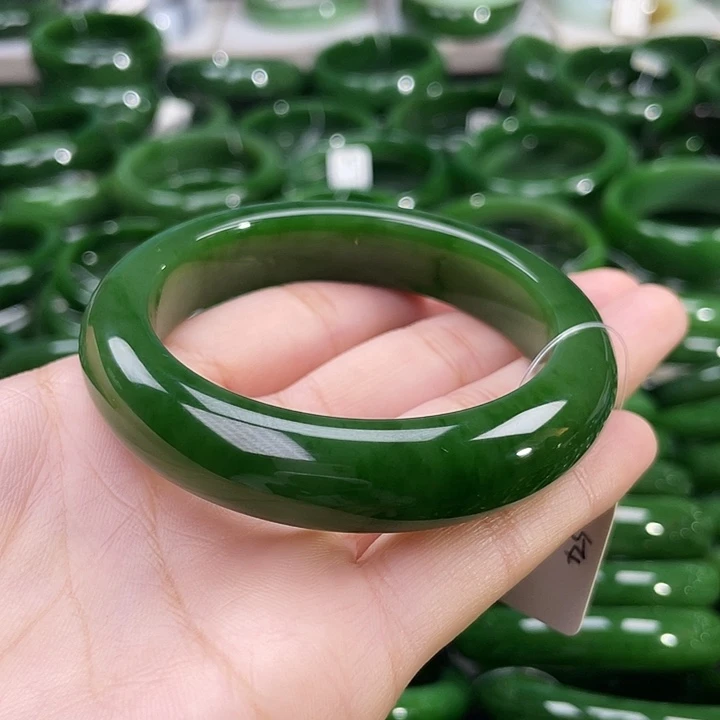 未镶嵌手镯和田玉（碧玉）