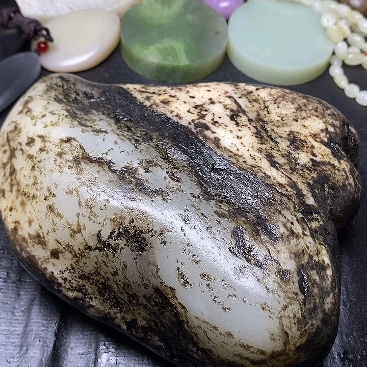 和田玉未镶嵌摆件
