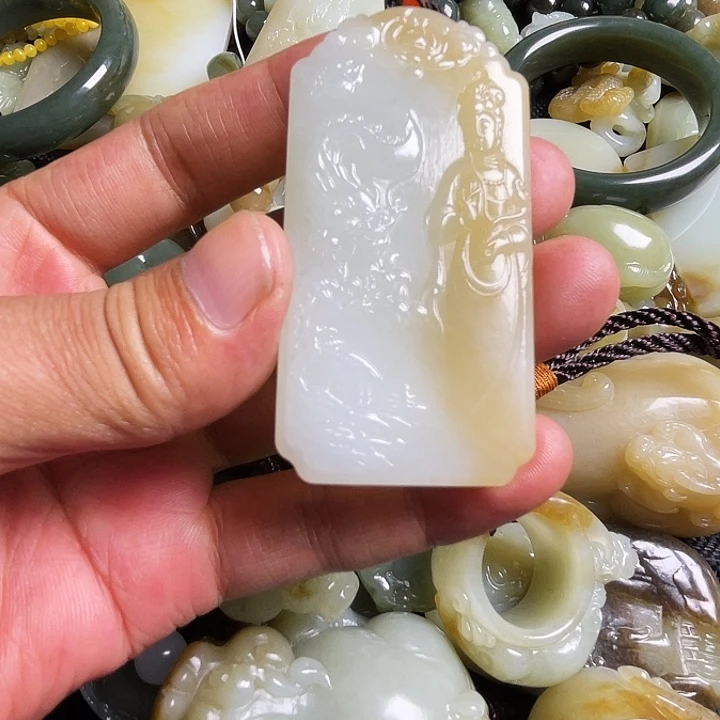 可***可吊坠(不含链)未镶嵌和田玉