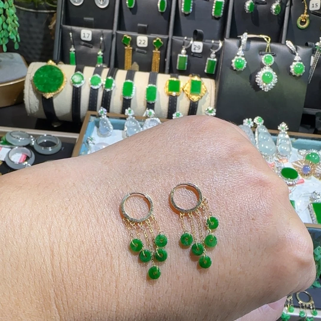 翡翠18K金镶嵌颈饰耳包