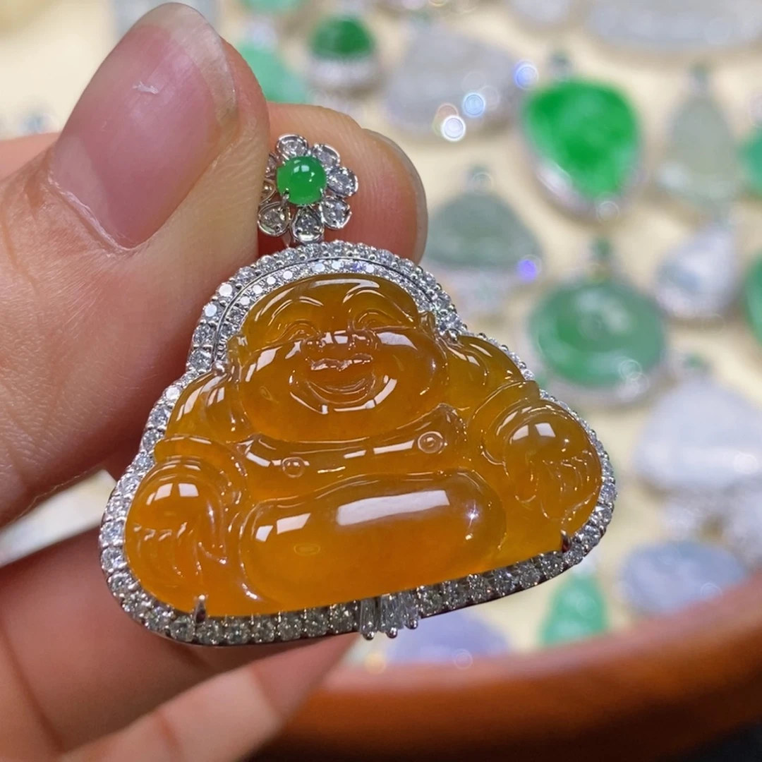 翡翠18K金镶嵌吊坠(赠链)