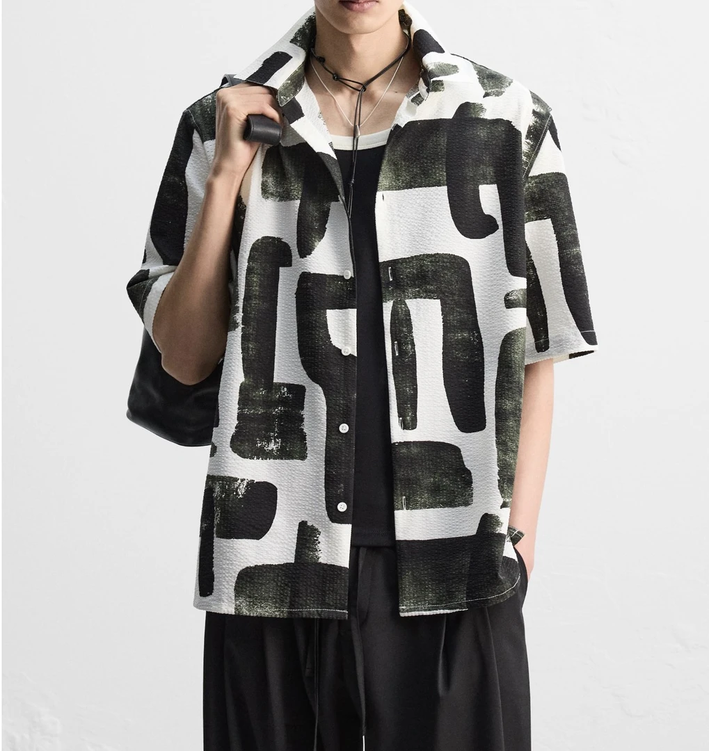 原-男装机能衣橱黑白印花泡泡纱抗皱短衬衬衣 宽松衬衫7380557